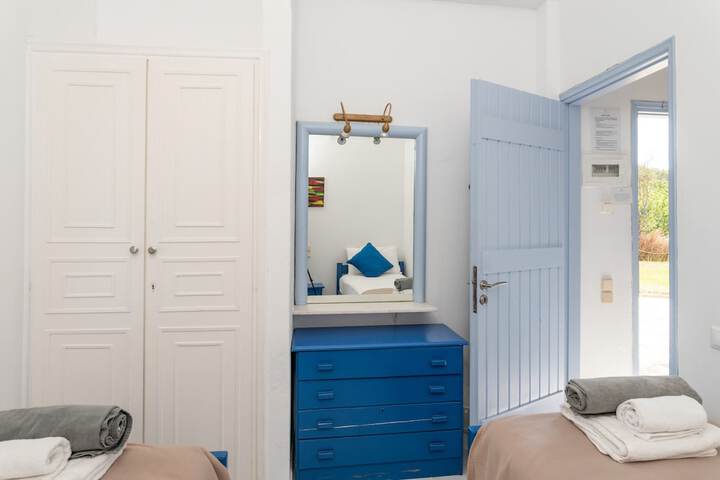 Room 5 of 65