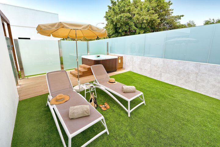 Terrace/Patio 27 of 80