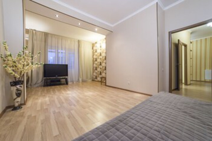 Room 30 of 43
