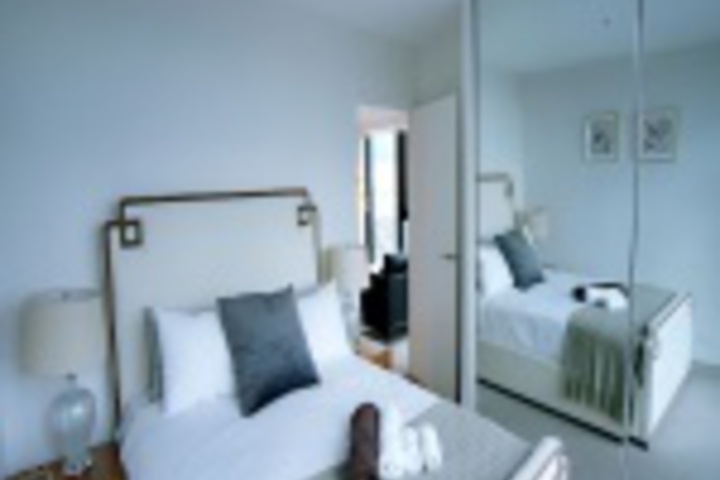 Room 49 of 204