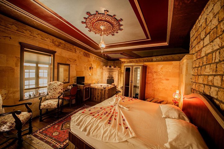 Room 45 of 103