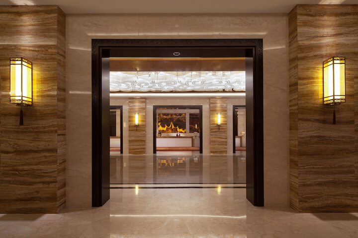 Hotel Interior 4 of 40