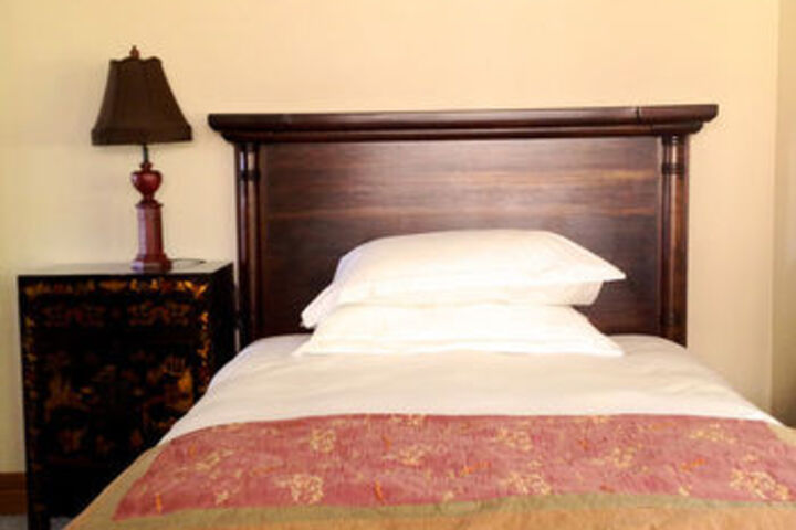 Room 15 of 32