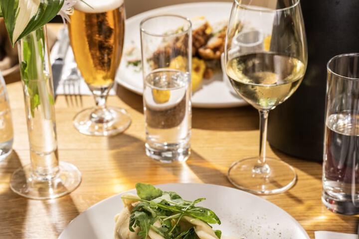 Dining 93 of 141