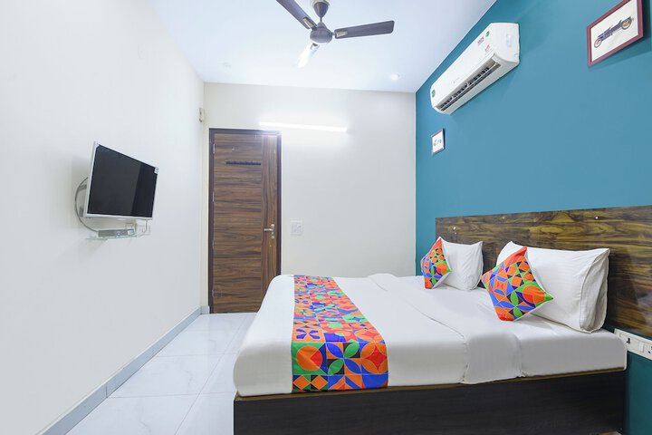 Room 12 of 31
