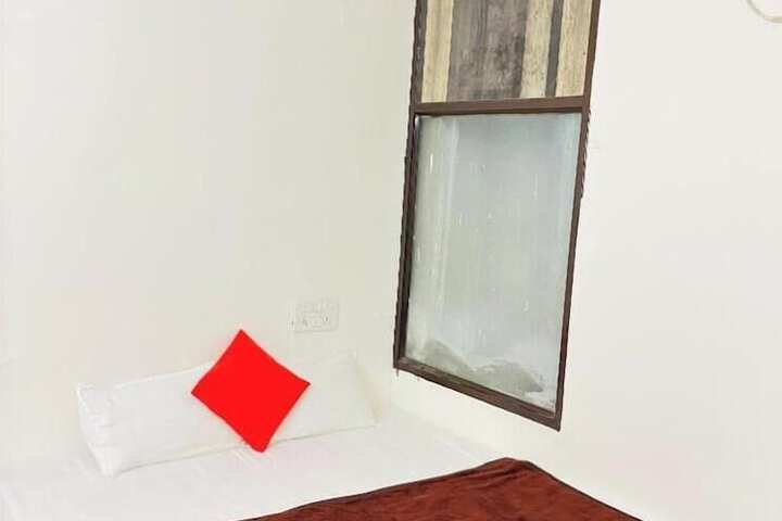 Room 11 of 41