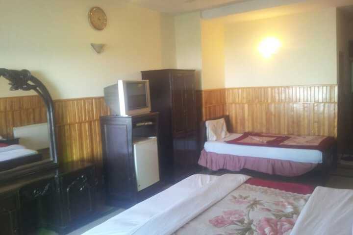 Room 18 of 35