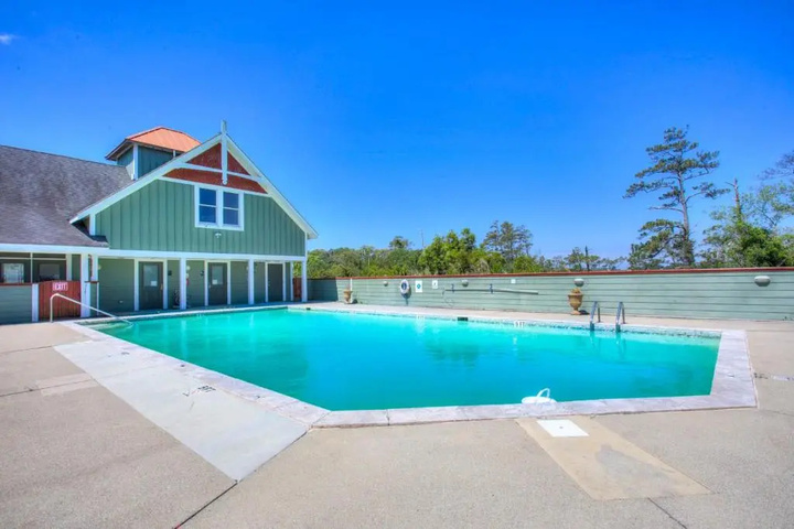 Pool 2 of 8