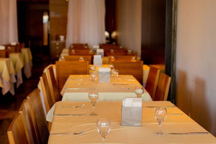 Dining 112 of 168