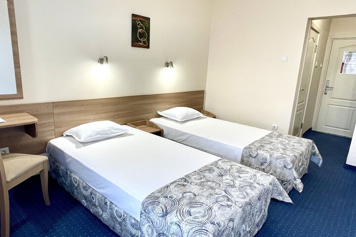 Room 15 of 45