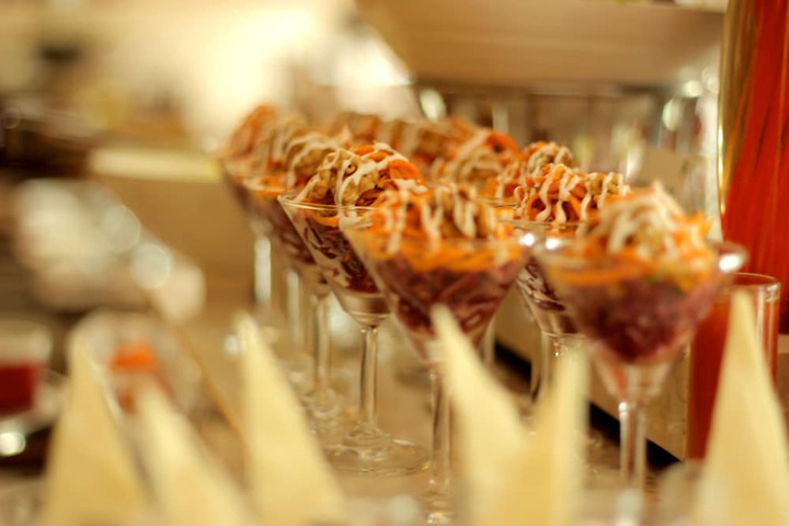 Dining 36 of 76