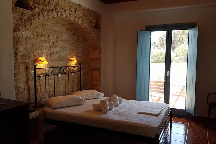 Room 6 of 22