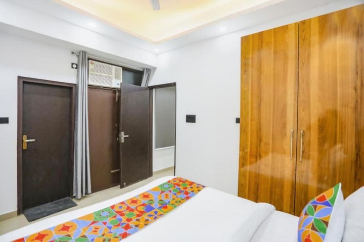 Room 7 of 38