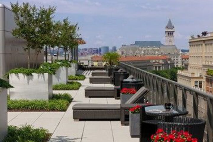 Sundeck 59 of 64