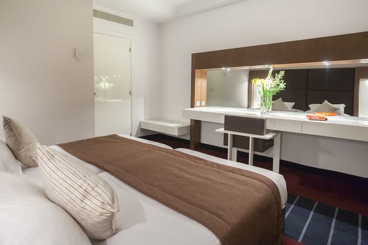 Room 8 of 49