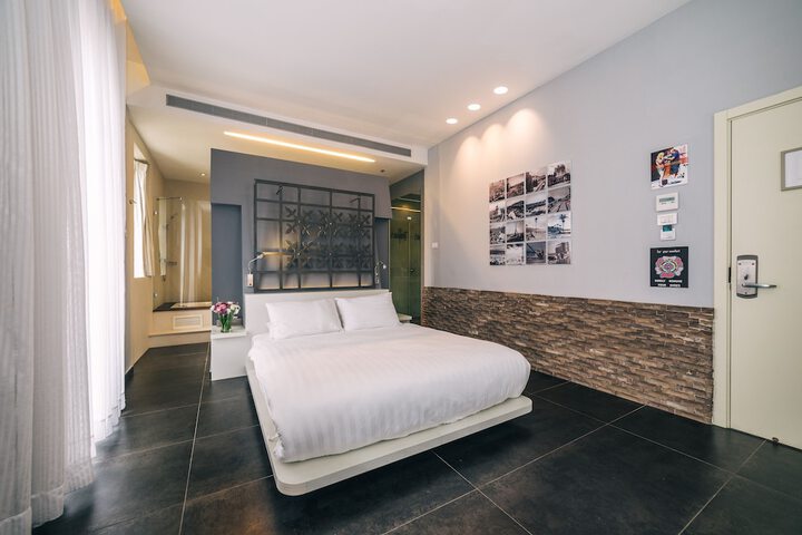 Room 16 of 67