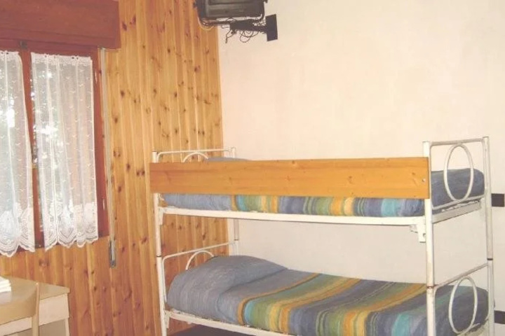 Room 3 of 11