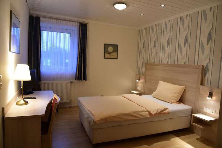 Room 4 of 49