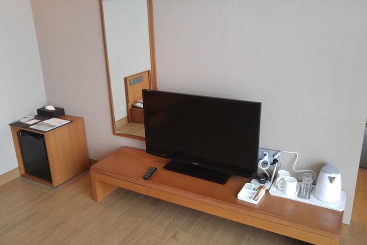 Room 10 of 60