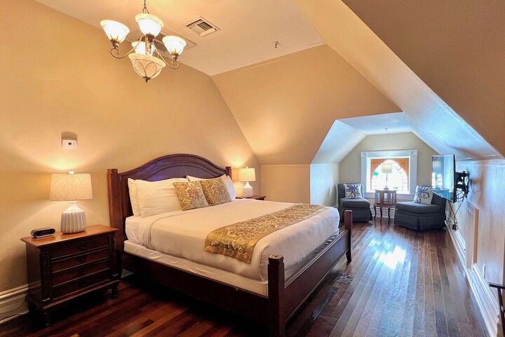 Room 52 of 149