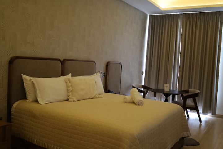Room 51 of 205