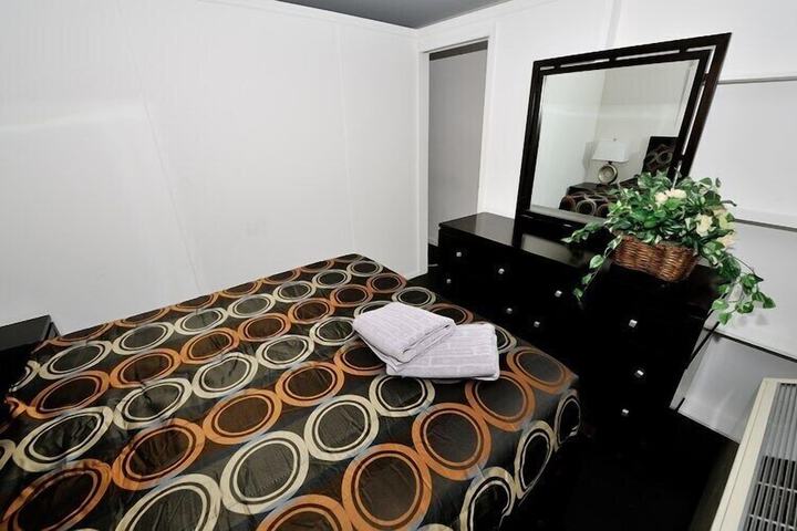 Room 213 of 324