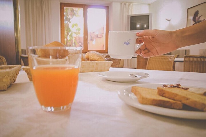 Breakfast area