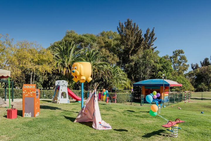 Children's play area - outdoor