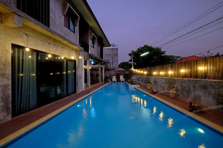 Sundeck 54 of 59