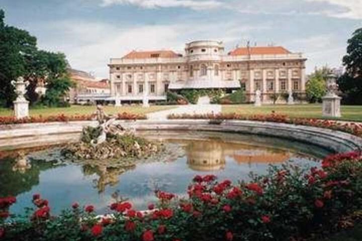 Image of IM PALAIS SCHWARZENBERG