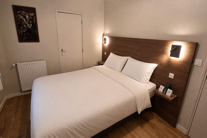 Room 16 of 42