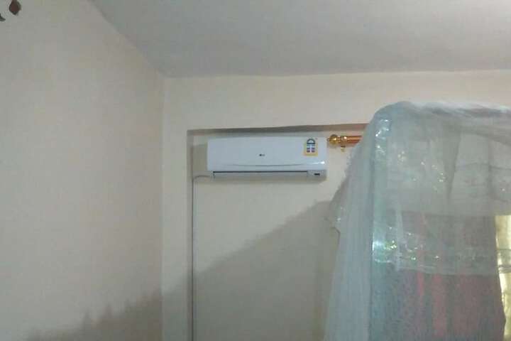 Room 12 of 21