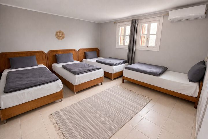 Room 2 of 34