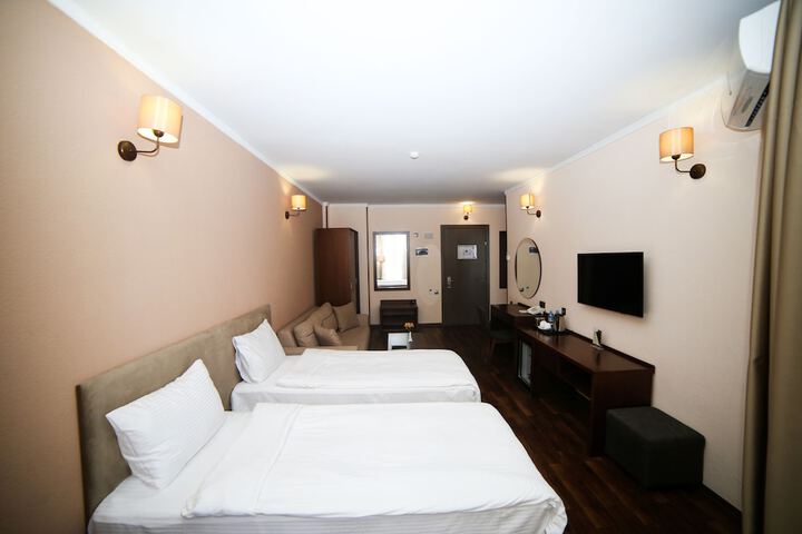 Room 50 of 104