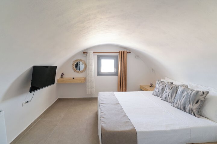 Room 6 of 37
