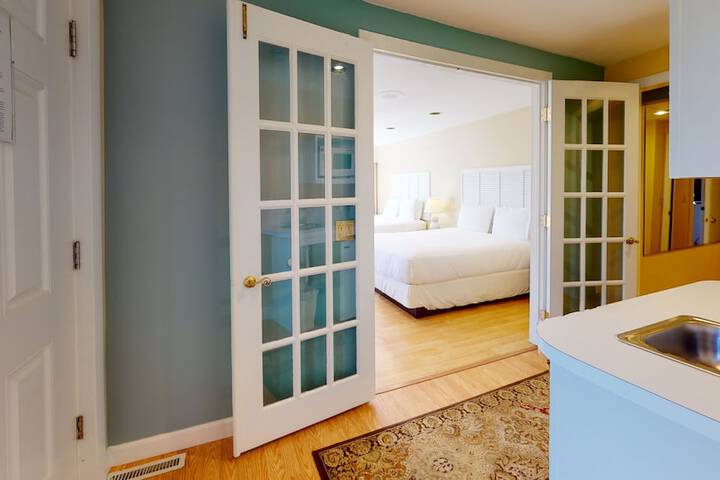 Room 3 of 85