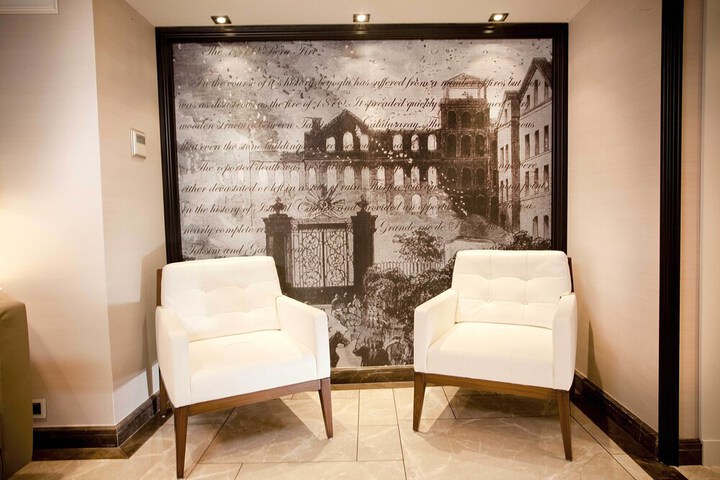 Entrance & Lobby