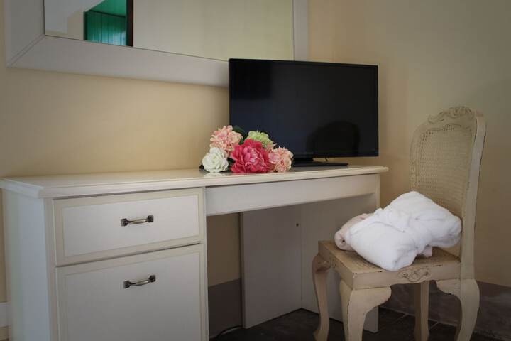 Room 6 of 29