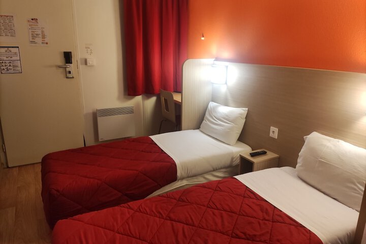Room 17 of 72