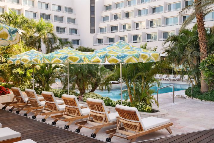 Pool Hotel