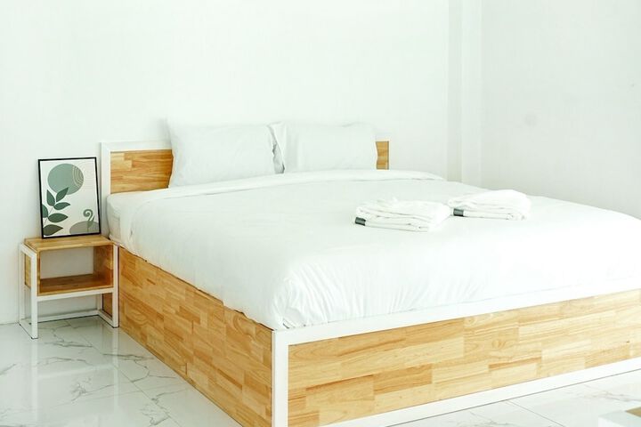 Room 3 of 49