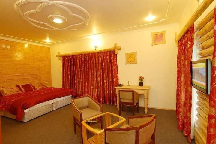 Room 2 of 15