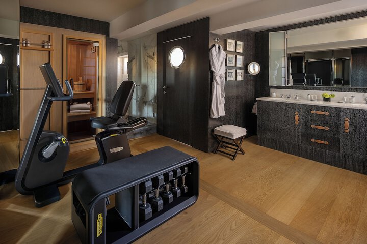 Room 32 of 54