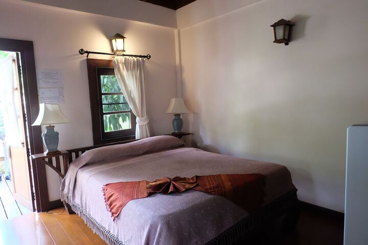 Room 14 of 65