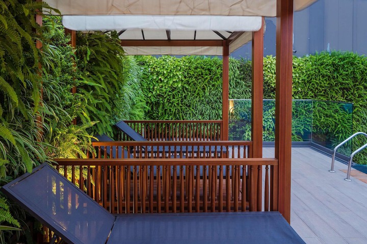 Hotel Exterior 139 of 144