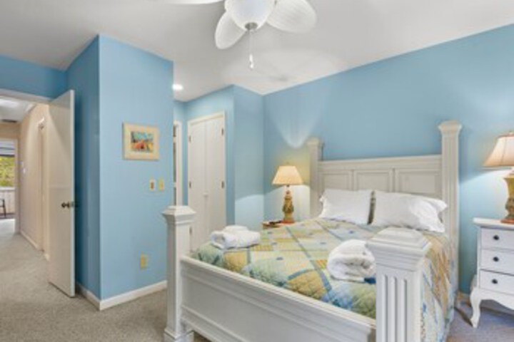 Room 72 of 88