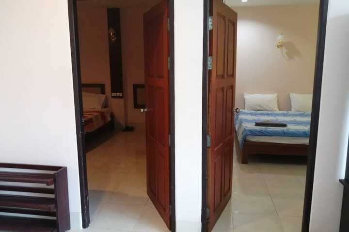 Room 3 of 31