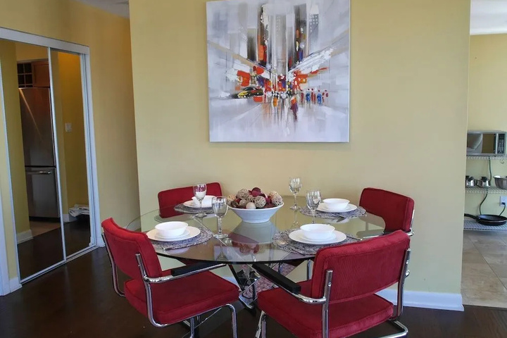 Dining 14 of 14