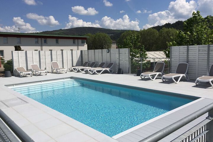 Hotel with Pool