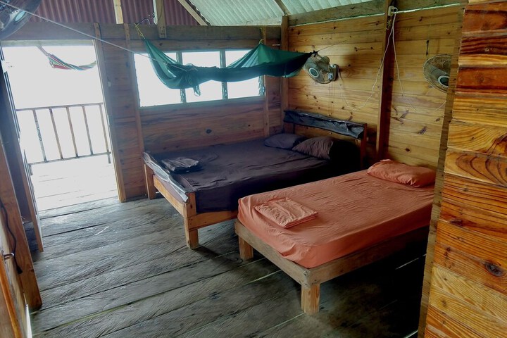 Room 5 of 27